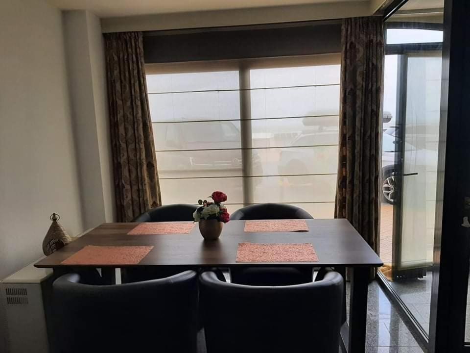 Appartement "Zeezicht 002" Остенде Экстерьер фото